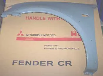 Mitsubishi L200 Pick Up (06-15) Çamurluk Ön Sol