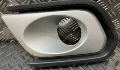 Dacia Sandero (16->) Ön Tampon Panjuru Sol