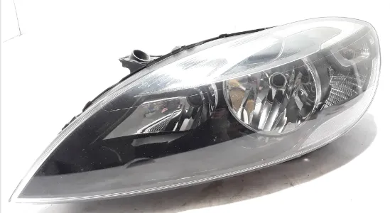 Volvo V40 (12->) Ön Far Sol