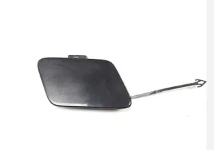Audi A4 (17->) Ön Tampon Çeki Demir Kapağı