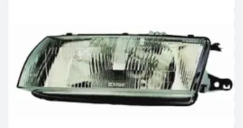 Mazda 323 (97-98) Ön Far Sol Sedan