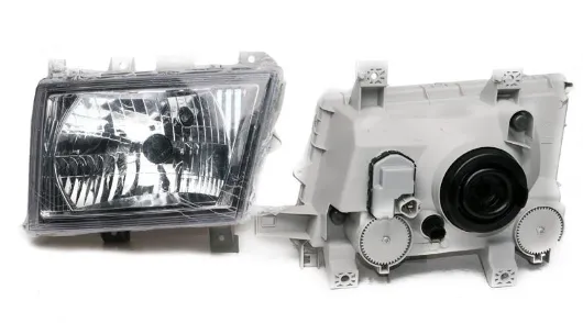 Mitsubishi Canter (13->) Ön Far Sol