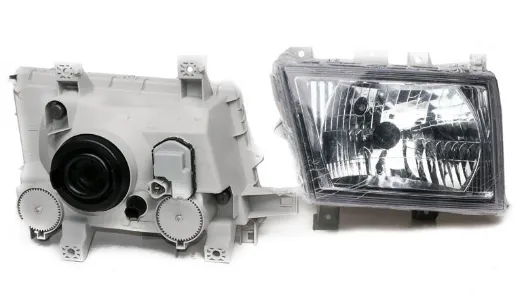 Mitsubishi Canter (13->) Ön Far Sağ